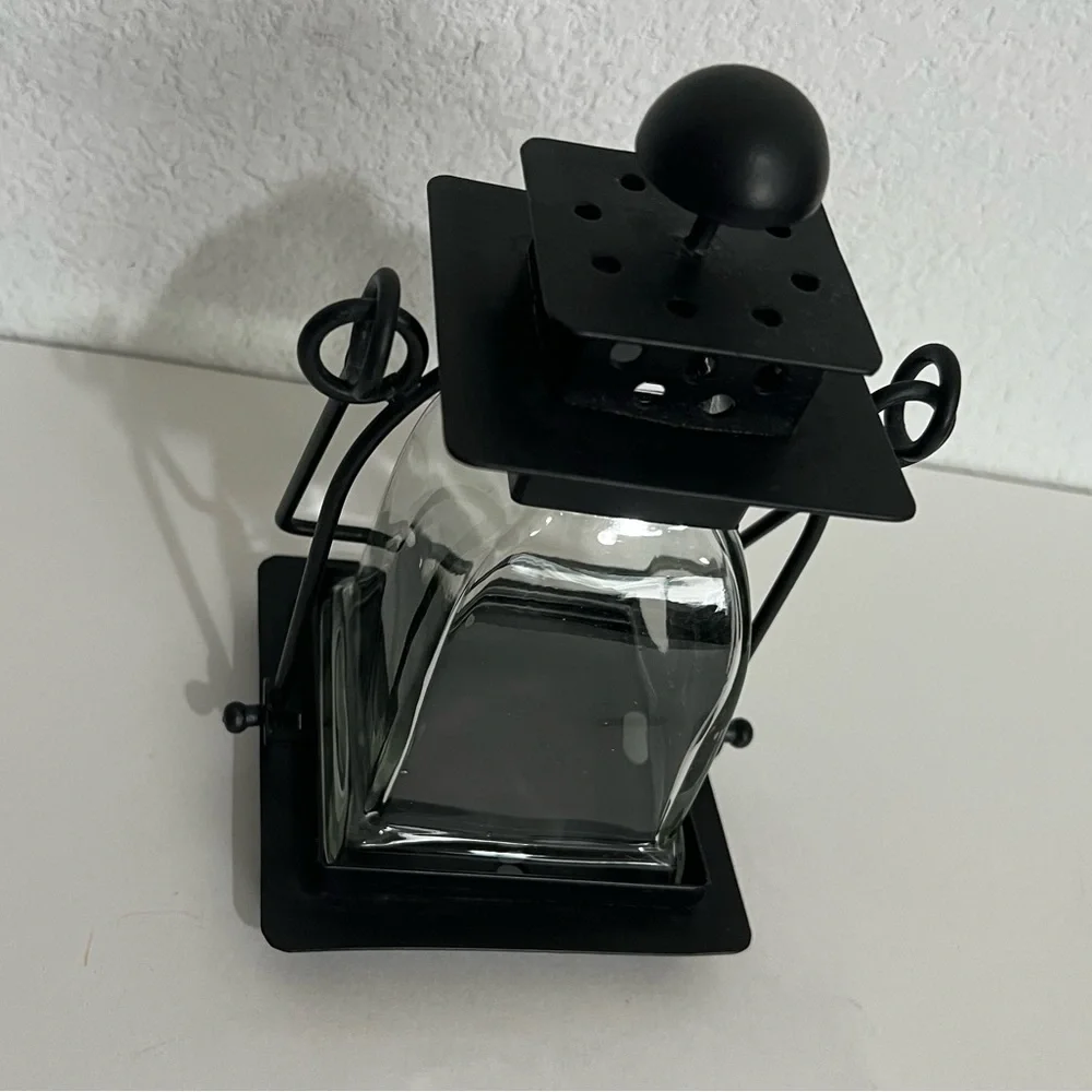 Frontgate Vintage Windproof Candle Holder Lantern Indoors & Outdoors Black